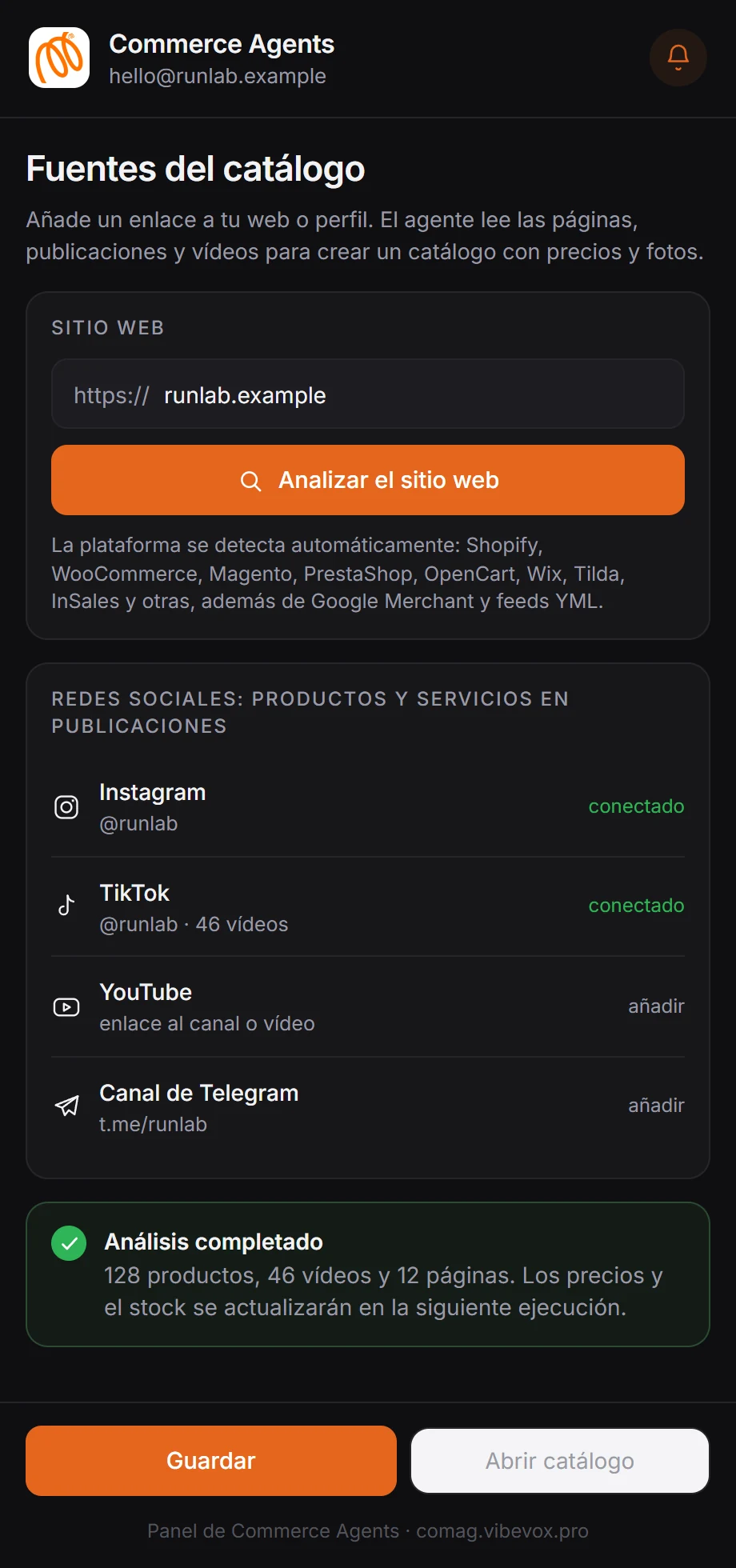 Panel en el teléfono: campo para el enlace web y redes sociales conectadas